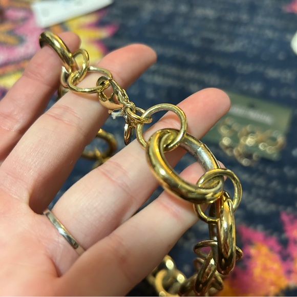 GOLD Jewelry Set - Picture 5 of 5